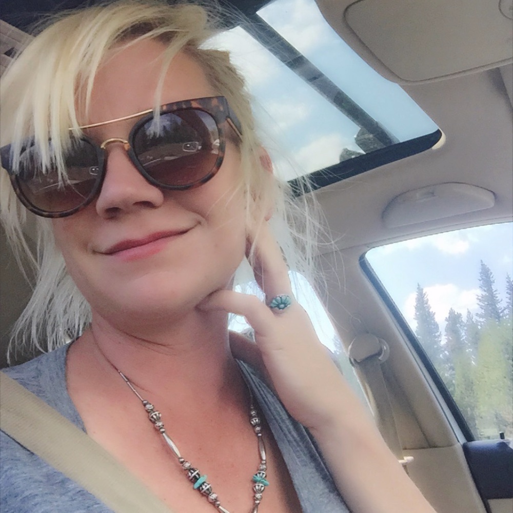 Meet your Posher, Alisha